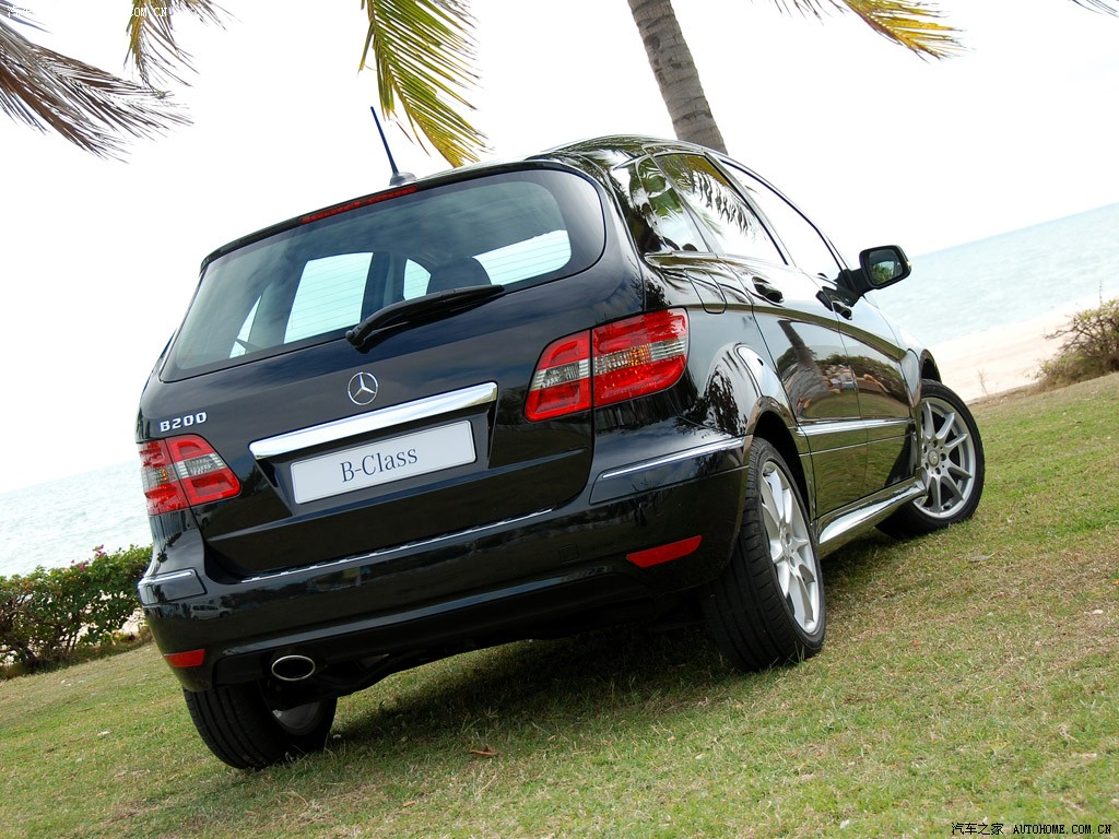 Mercedes-Benz B-Class 2022 — фото 14