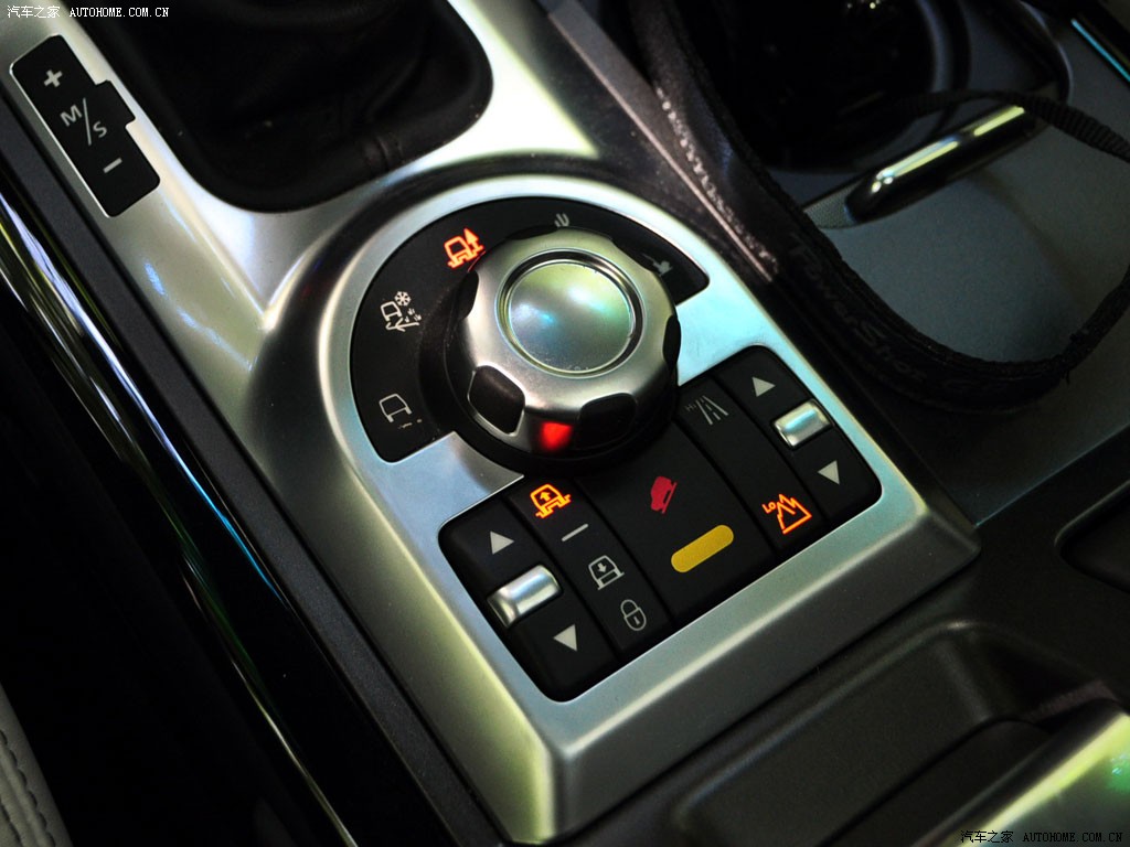 Land Rover Range Rover 2026 — Салон, фото 21