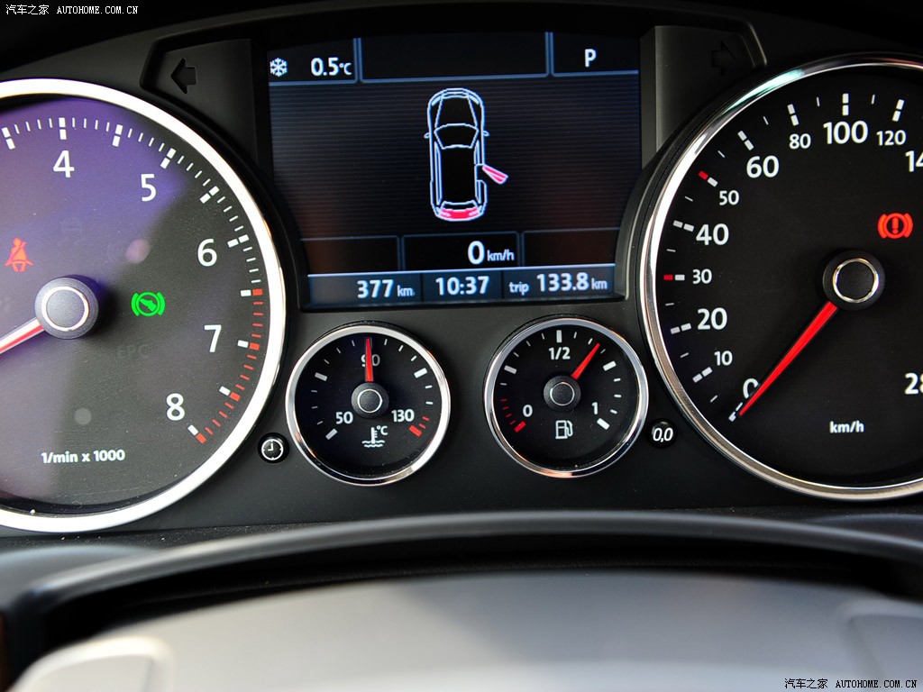 Volkswagen Touareg 2026 — Салон, фото 64