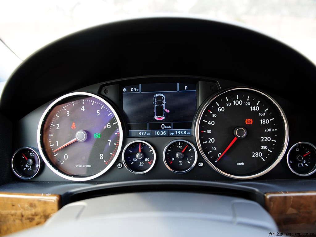 Volkswagen Touareg 2026 — Салон, фото 68