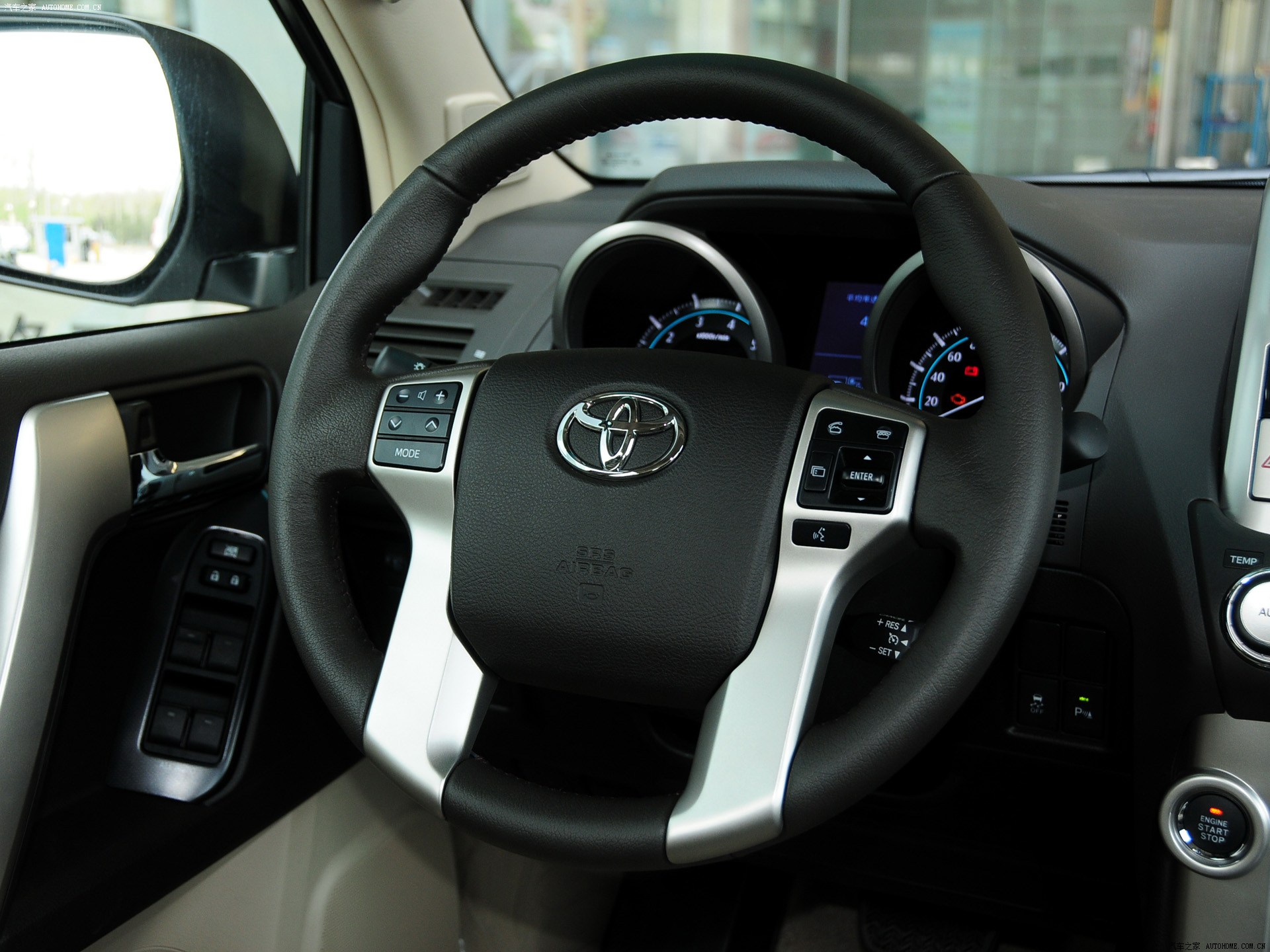 Toyota Prado 2026 — Салон, фото 56