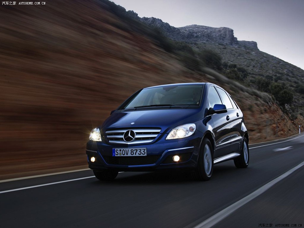 Mercedes-Benz B-Class 2022 — фото 28