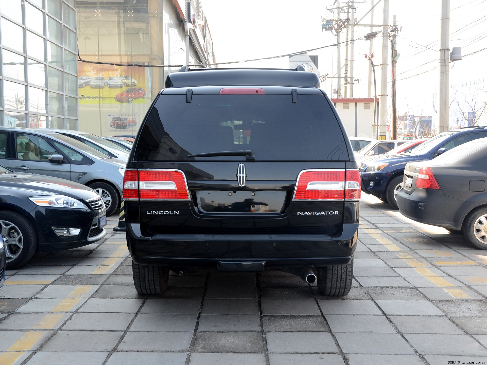 Lincoln Navigator 2025 — Внешний вид, фото 24