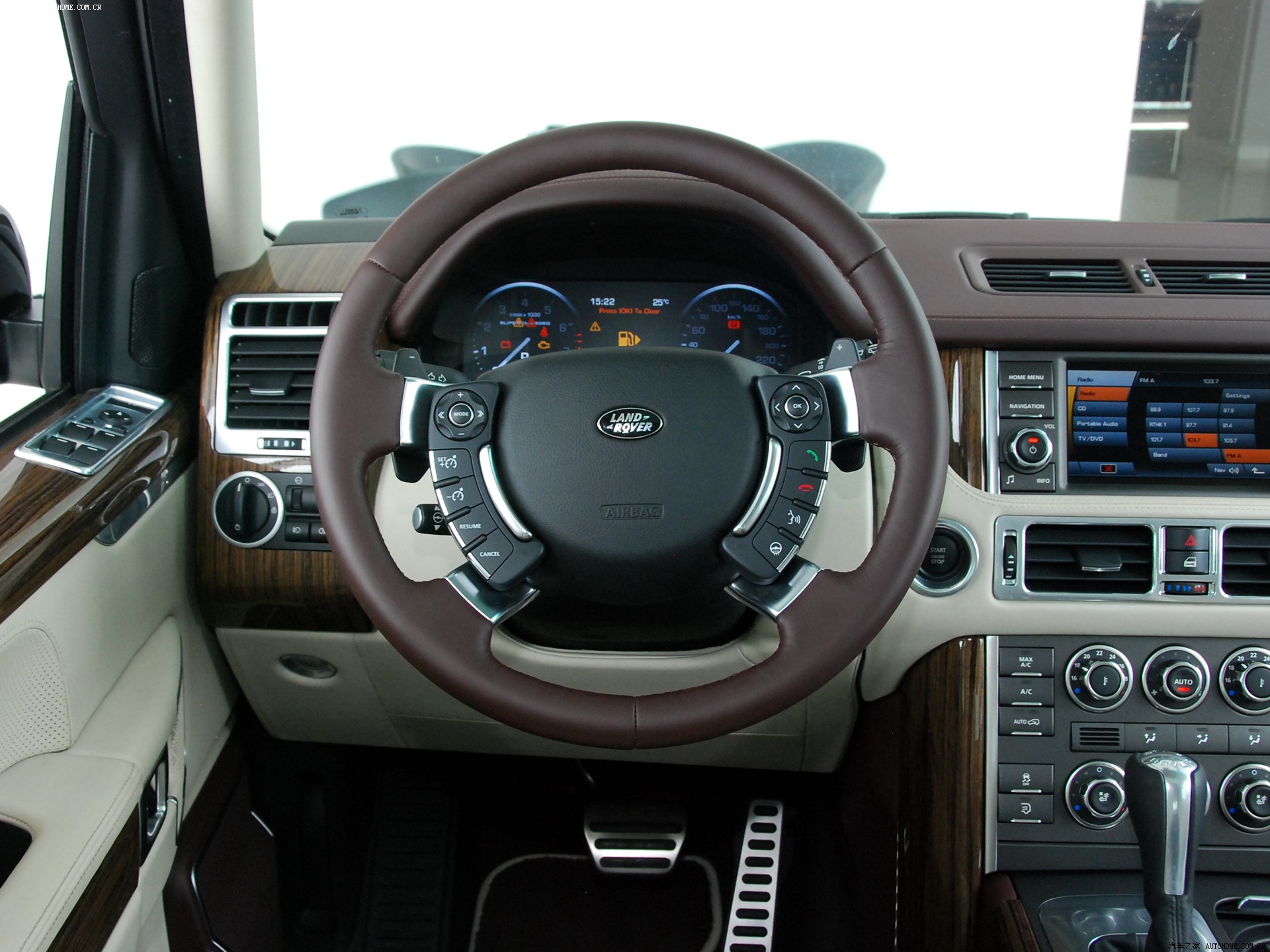 Land Rover Range Rover 2026 — Салон, фото 53