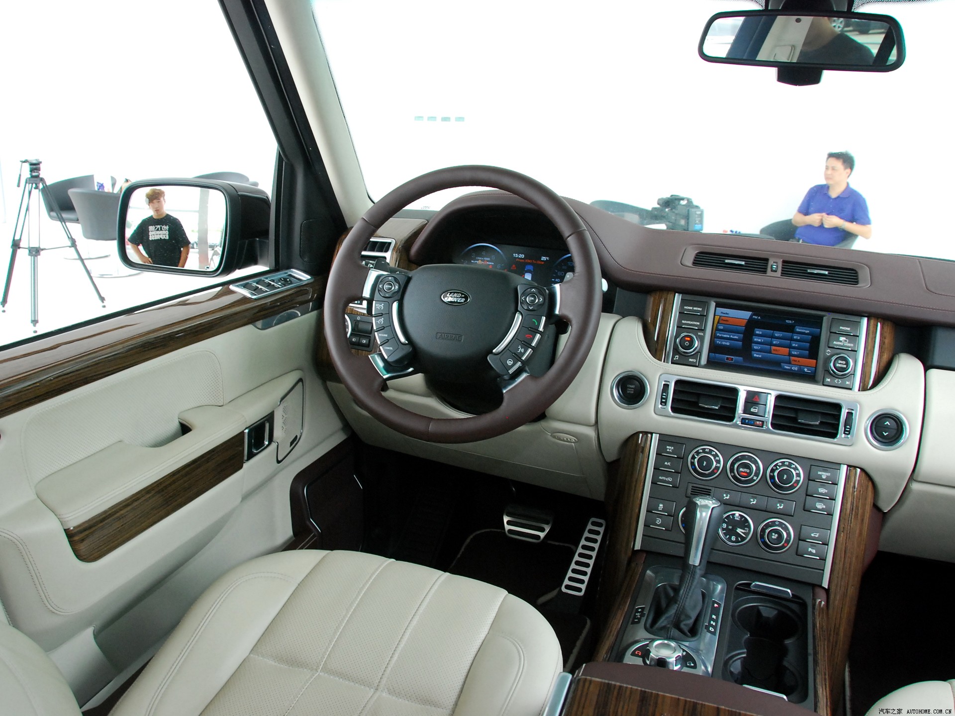 Land Rover Range Rover 2026 — Салон, фото 57