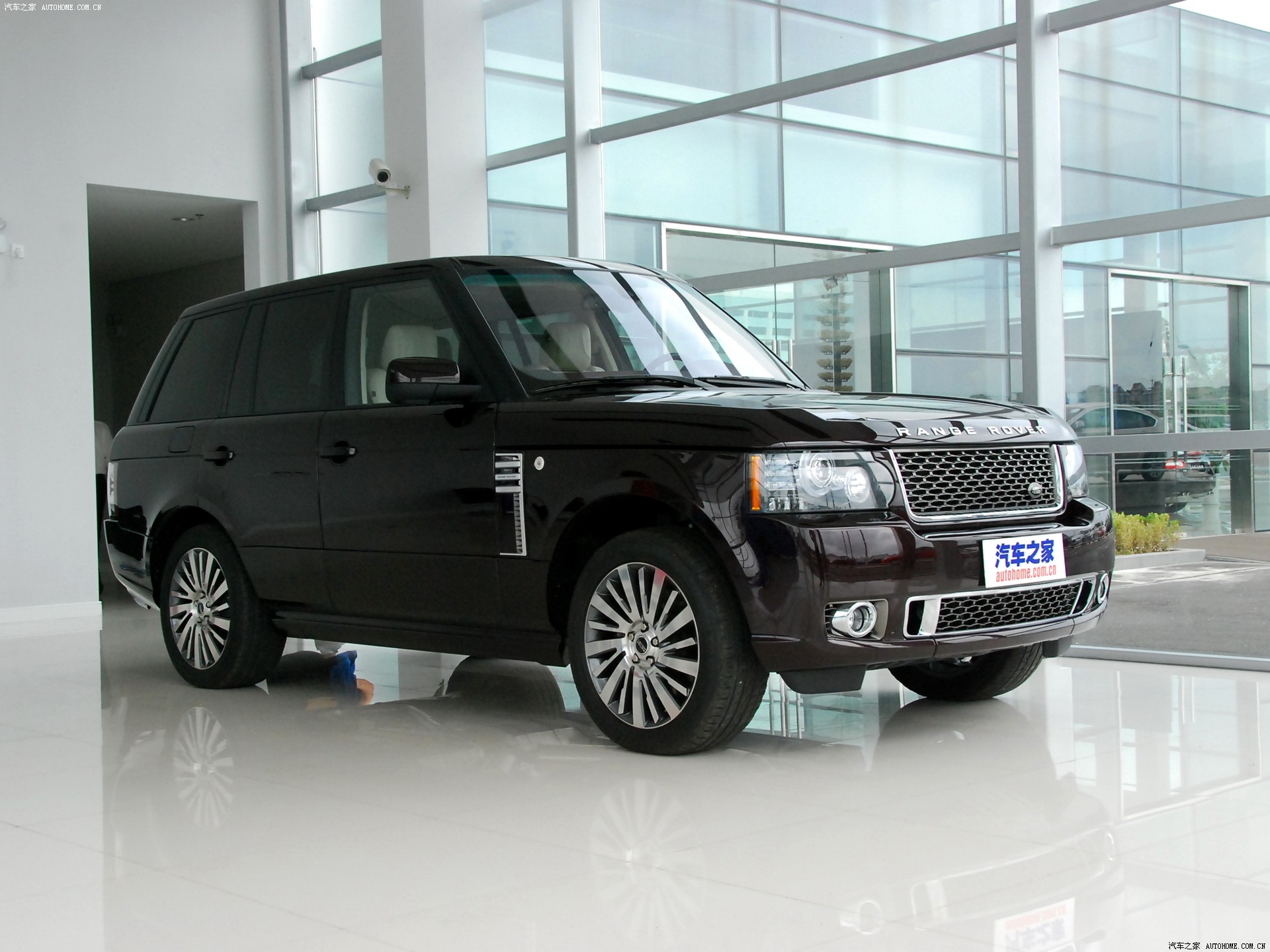 Land Rover Range Rover 2026 — Внешний вид, фото 77