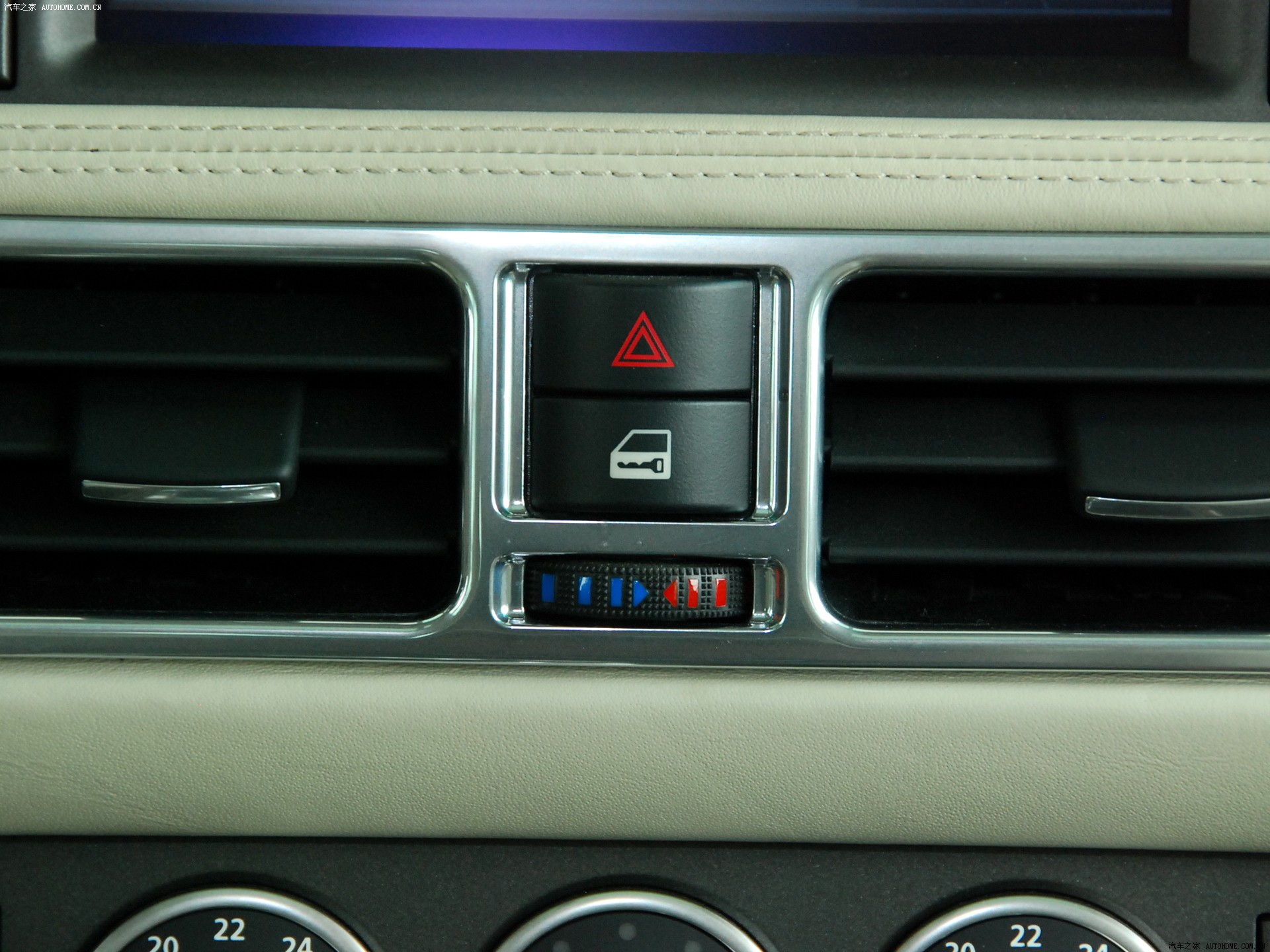 Land Rover Range Rover 2026 — Салон, фото 61