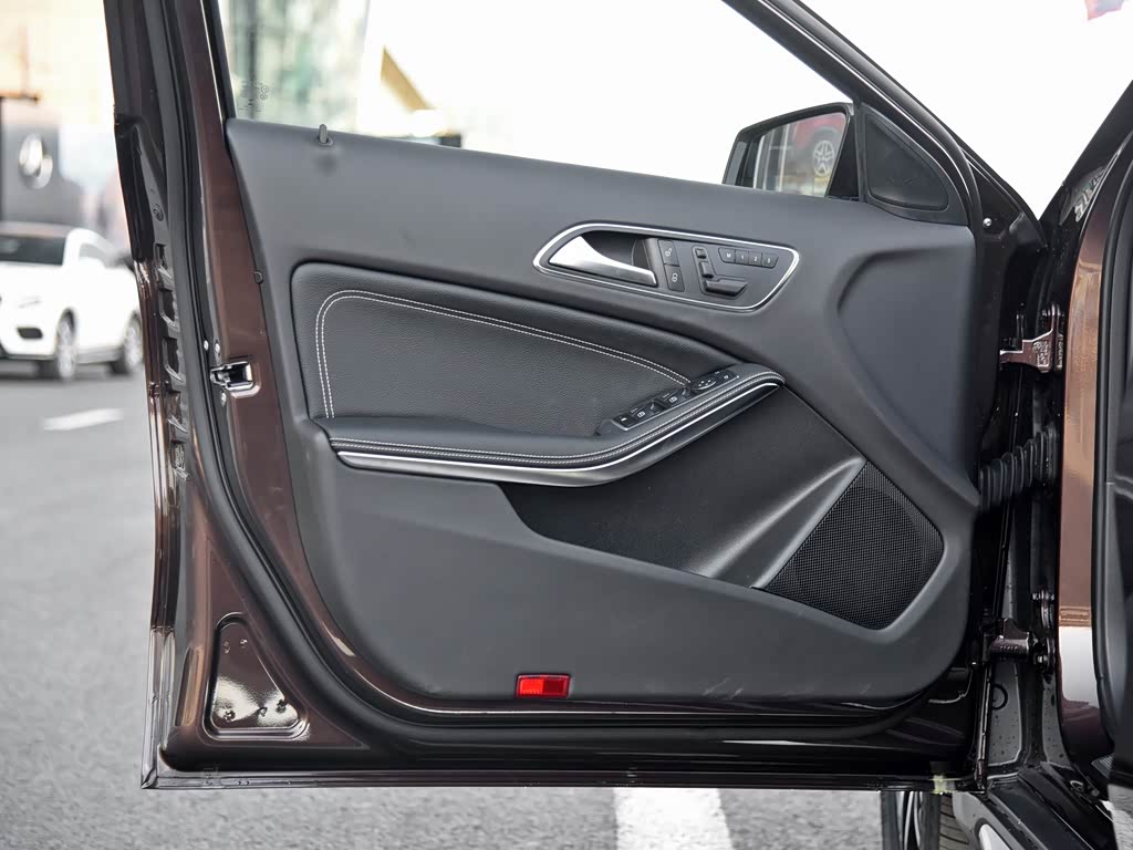 Mercedes-Benz GLA 2025 — фото 166