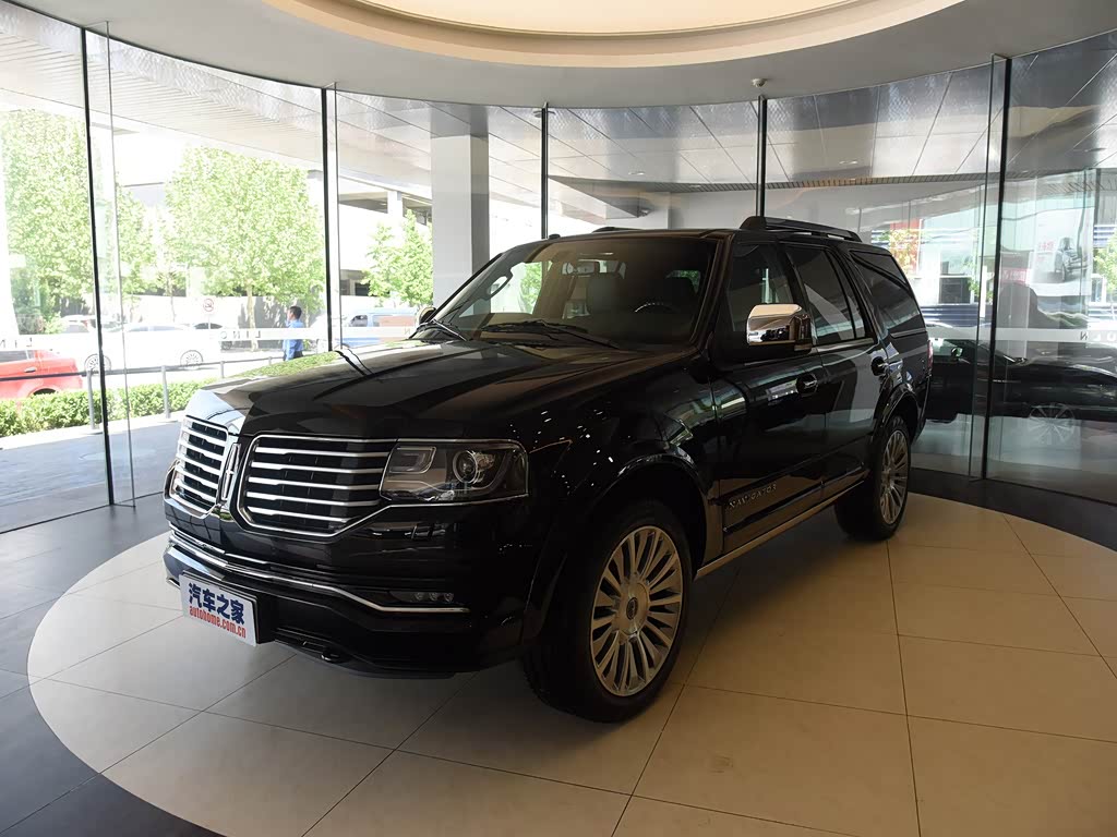 Lincoln Navigator 2025 — Внешний вид, фото 75