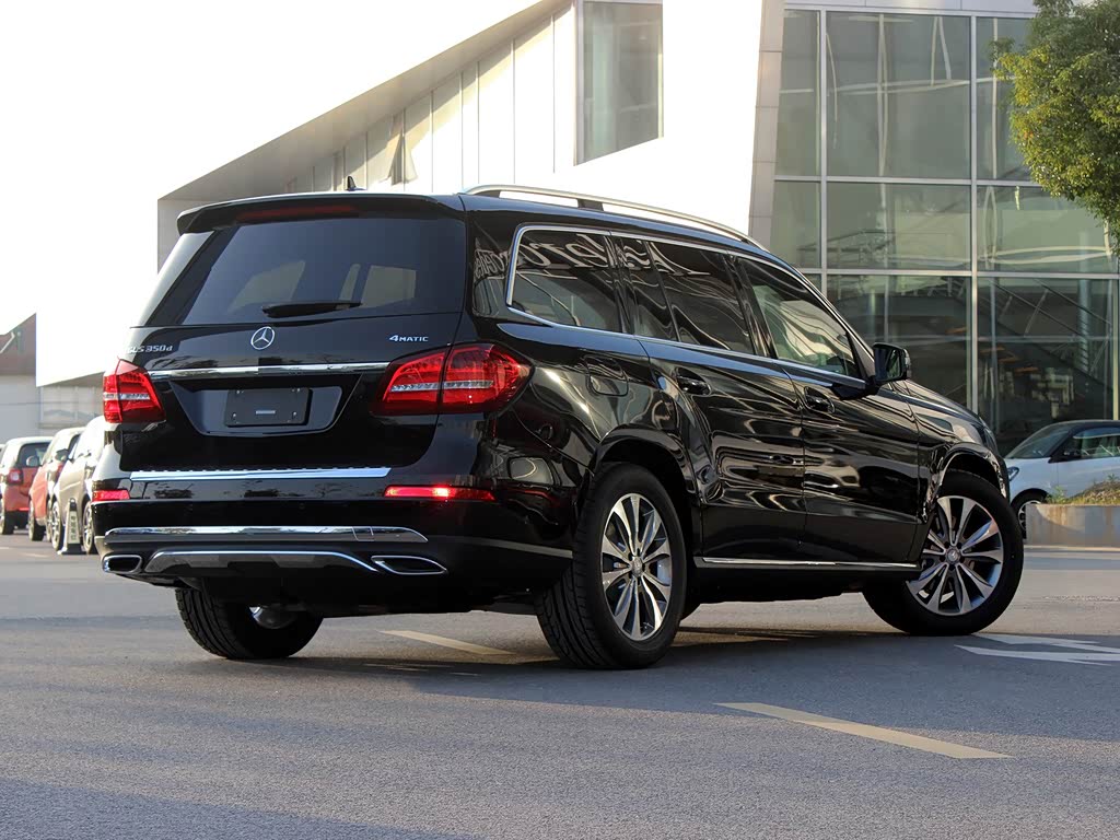 Mercedes-Benz GLS 2026 — фото 30