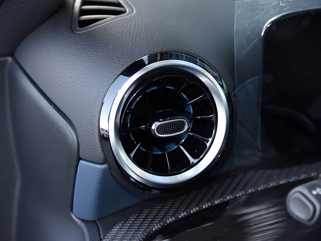 Mercedes-Benz A-Class 2025 — фото 136