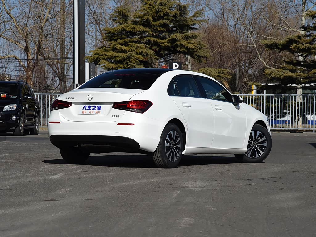 Mercedes-Benz A-Class 2025 — фото 36