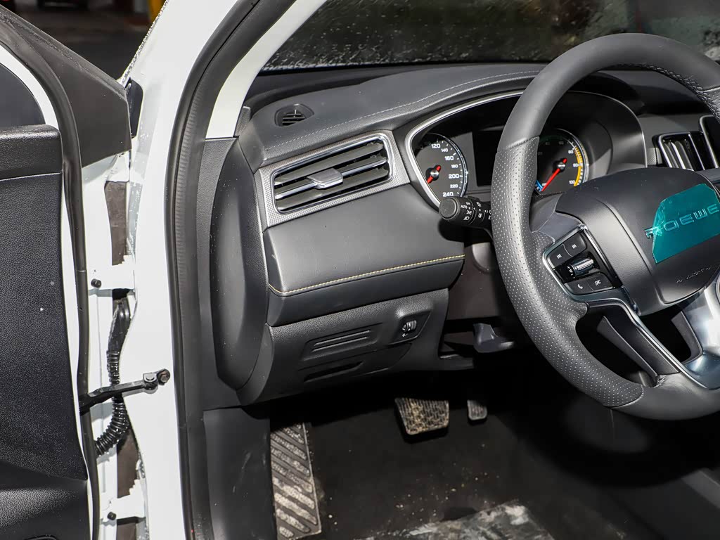 Roewe i6 MAX New Energy 2025 — фото 107