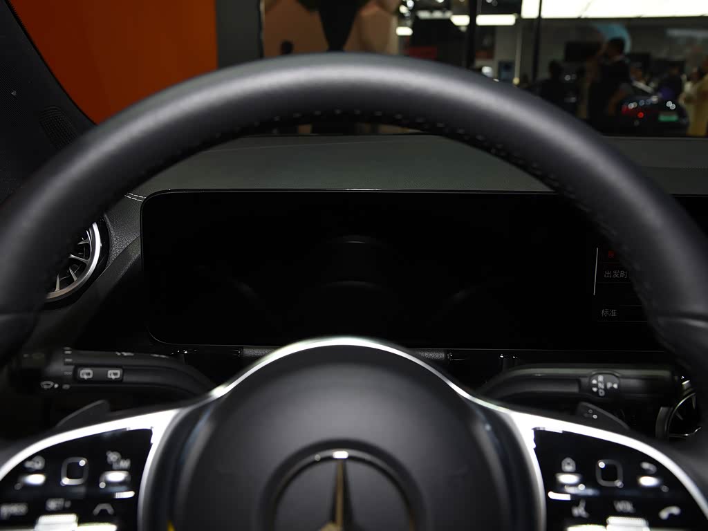 Mercedes-Benz EQA 2025 — фото 150