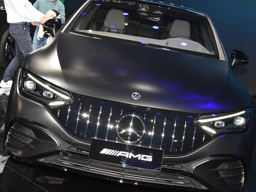 Mercedes-Benz EQE AMG 2023 — фото 181