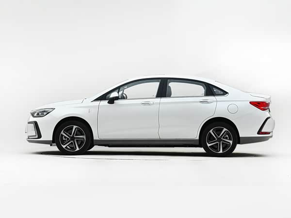 BAIC EU5 2025