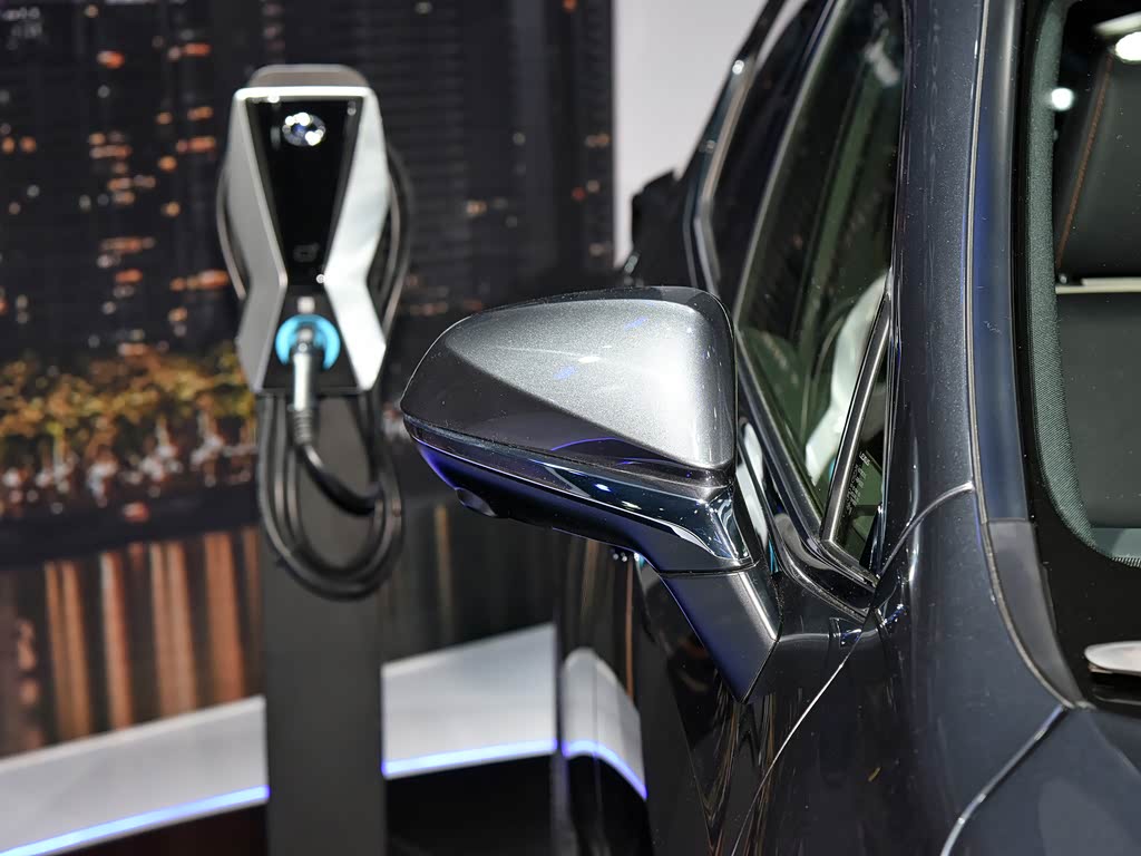 Lexus NX New Energy 2025 — В автосалоне, фото 4