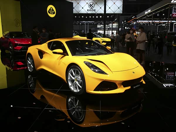 Lotus EMIRA 2026