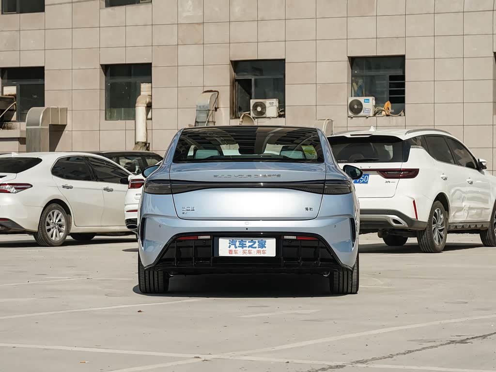 BYD Seal 2025 — фото 30