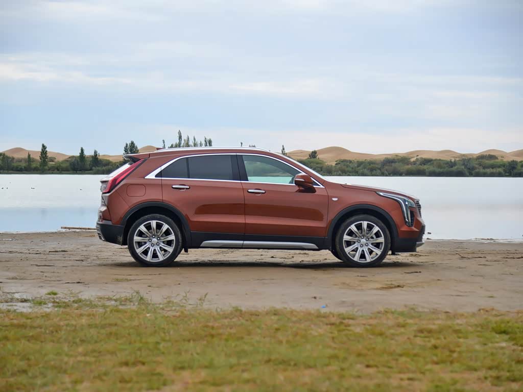 Cadillac XT4 2026 — фото 15