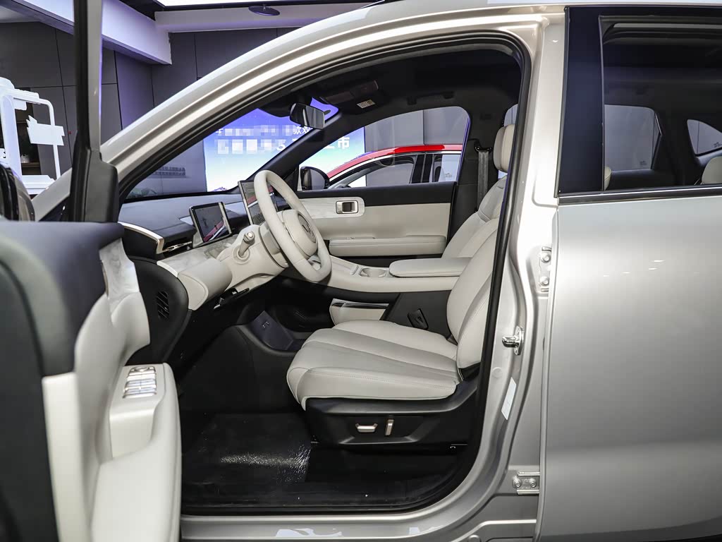 Wuling Starlight S 2025 — фото 171