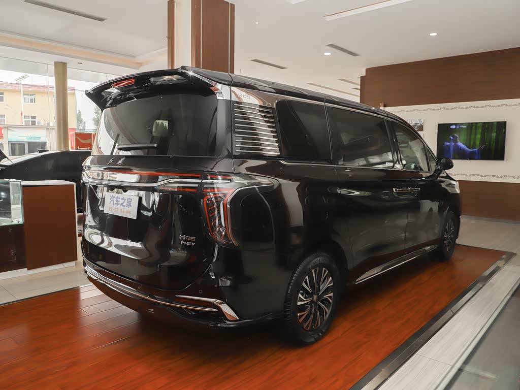 Hongqi HQ9 PHEV 2026 — фото 23