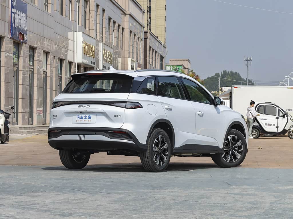 BYD Sealion 05 DM-i 2026 — фото 43