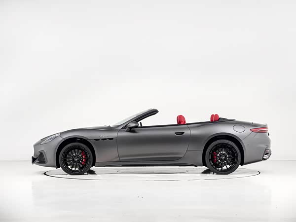Maserati GranCabrio 2024