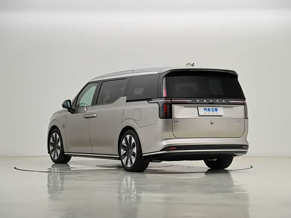 Volvo EM90 2027