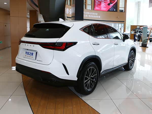 Lexus NX 2026