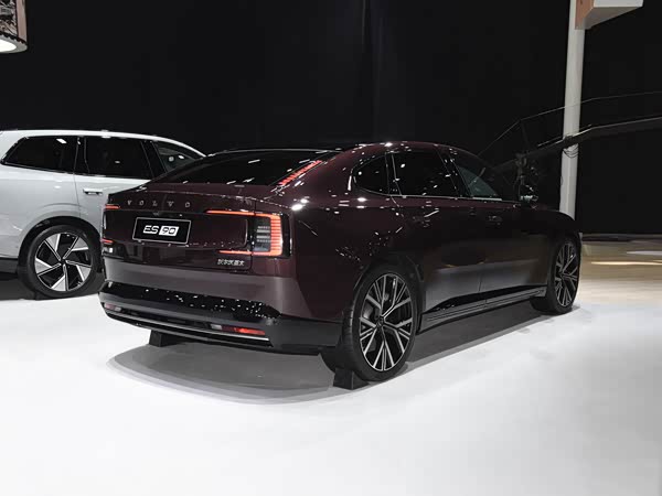 Volvo ES90 2027