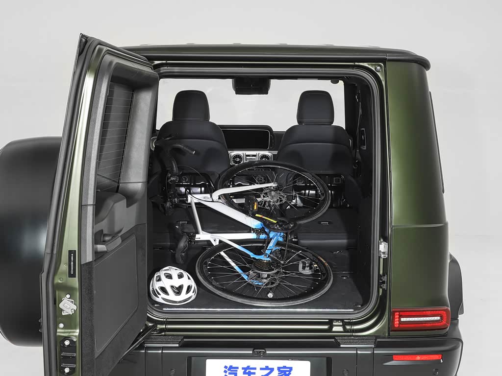 Mercedes-Benz G-Class 2026 — Сиденья и пространство, фото 26