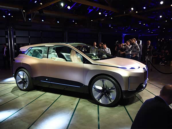 BMW iX 2023