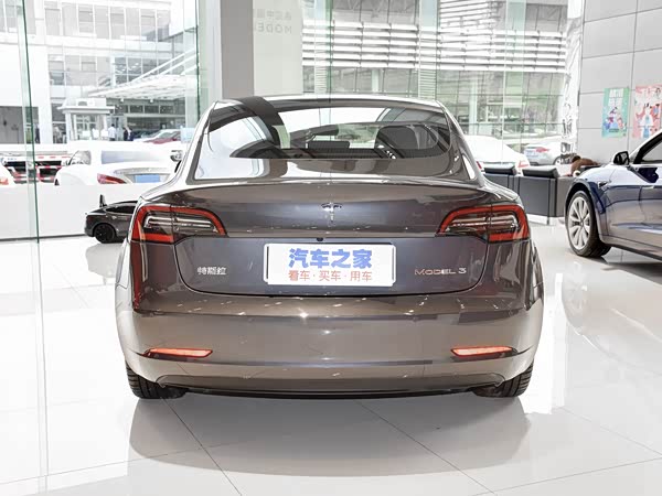 Tesla Model 3 2025