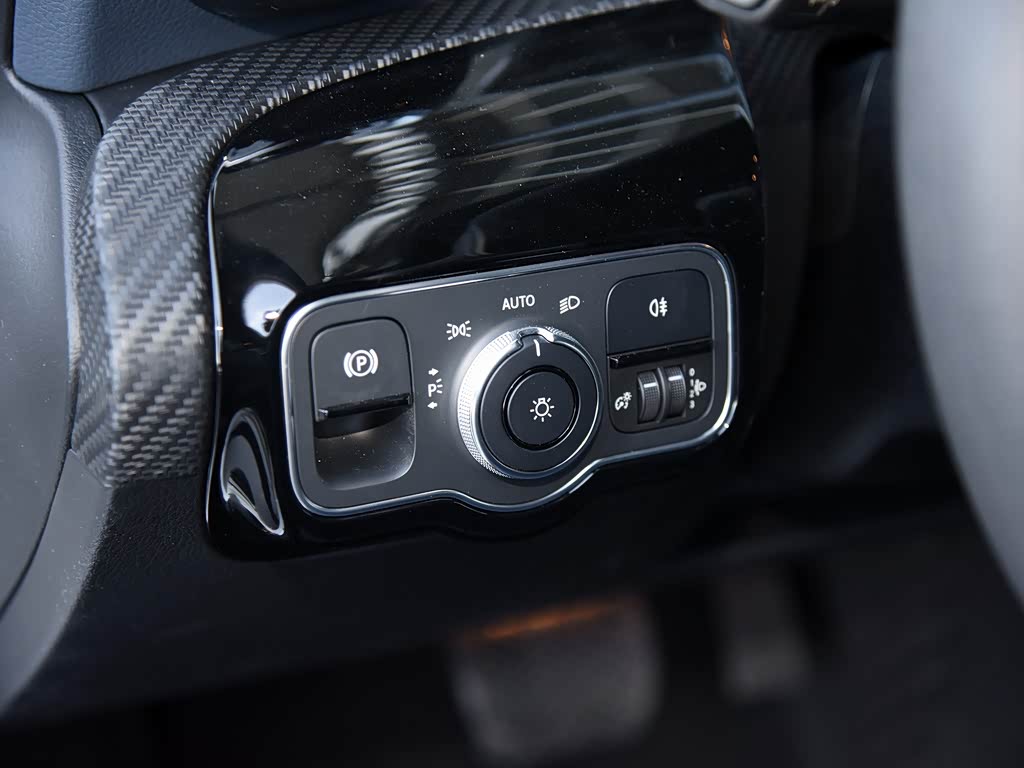 Mercedes-Benz A-Class 2025 — фото 135