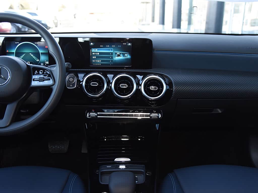 Mercedes-Benz A-Class 2025 — фото 139