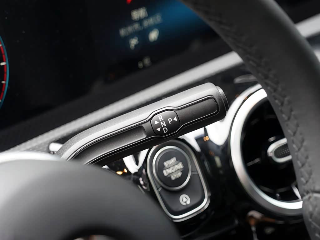 Mercedes-Benz A-Class 2025 — фото 142