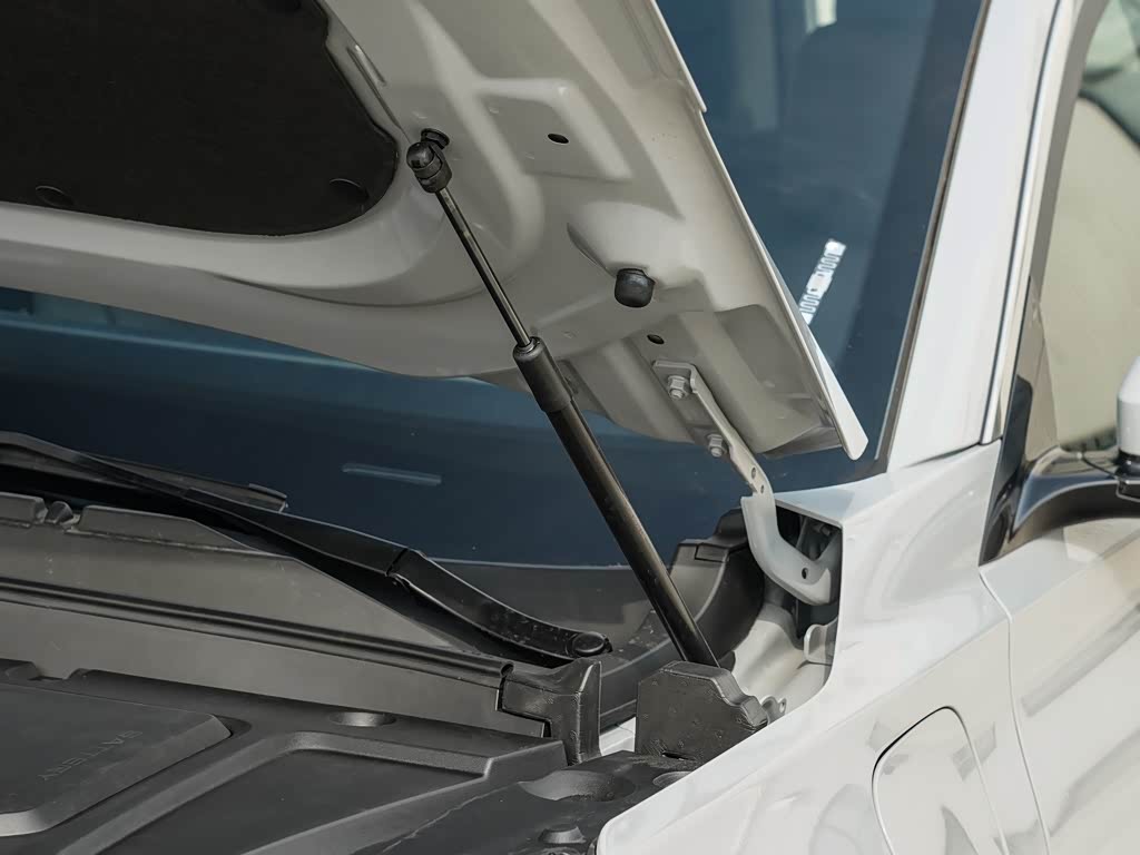 Chery Tiggo 8 PRO New Energy 2025 — фото 188