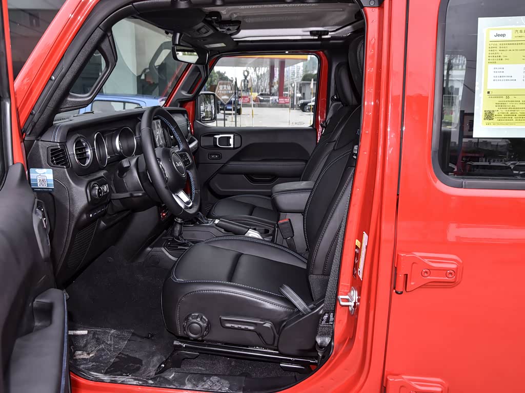 Jeep Wrangler New Energy 2025 — фото 179