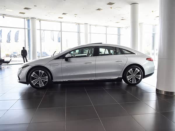 Mercedes-Benz EQS 2025