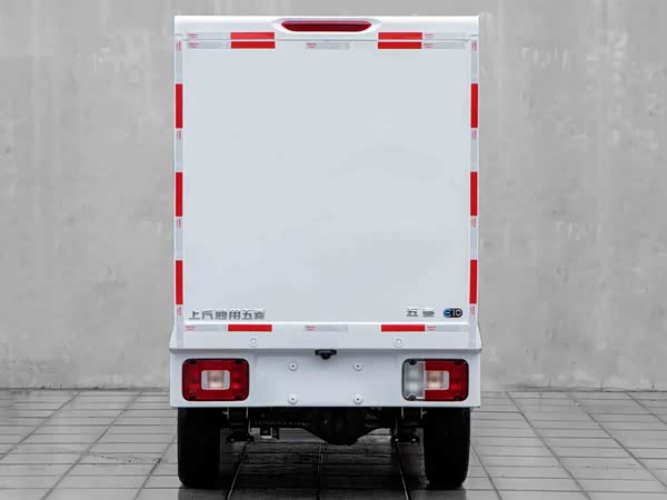 Wuling E10