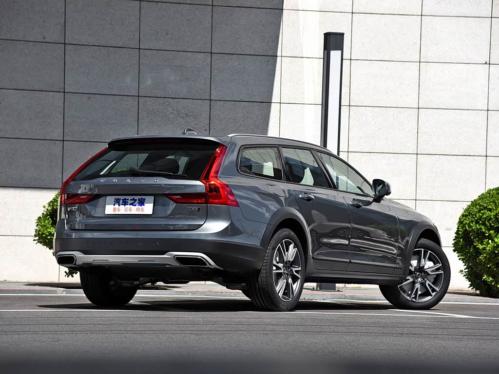 Volvo V90 2025 — фото 63