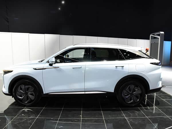 Exeed Yaoguang C-DM 2027