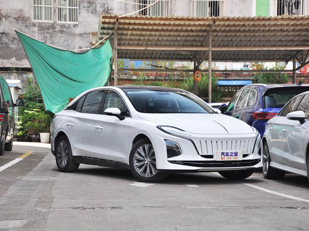 Hongqi E-QM5 2026 — фото 54