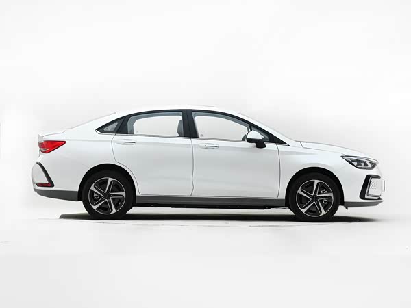 BAIC EU5 2025