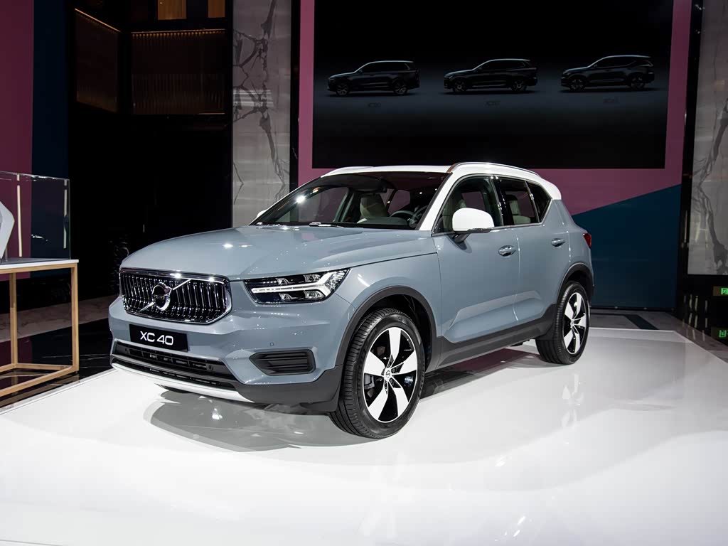Volvo XC40 2026 — фото 7