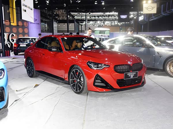 BMW M240i 2026