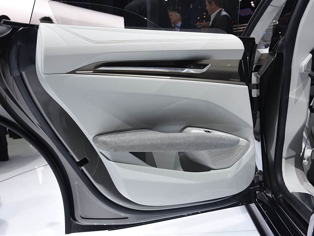 Audi e-tron GT 2023 — фото 160