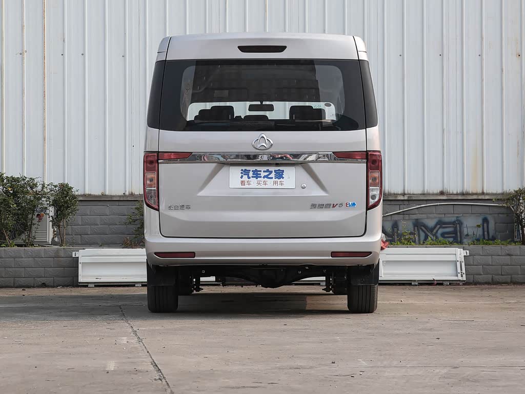 Changan Crossstar V5 EV 2025 — фото 19