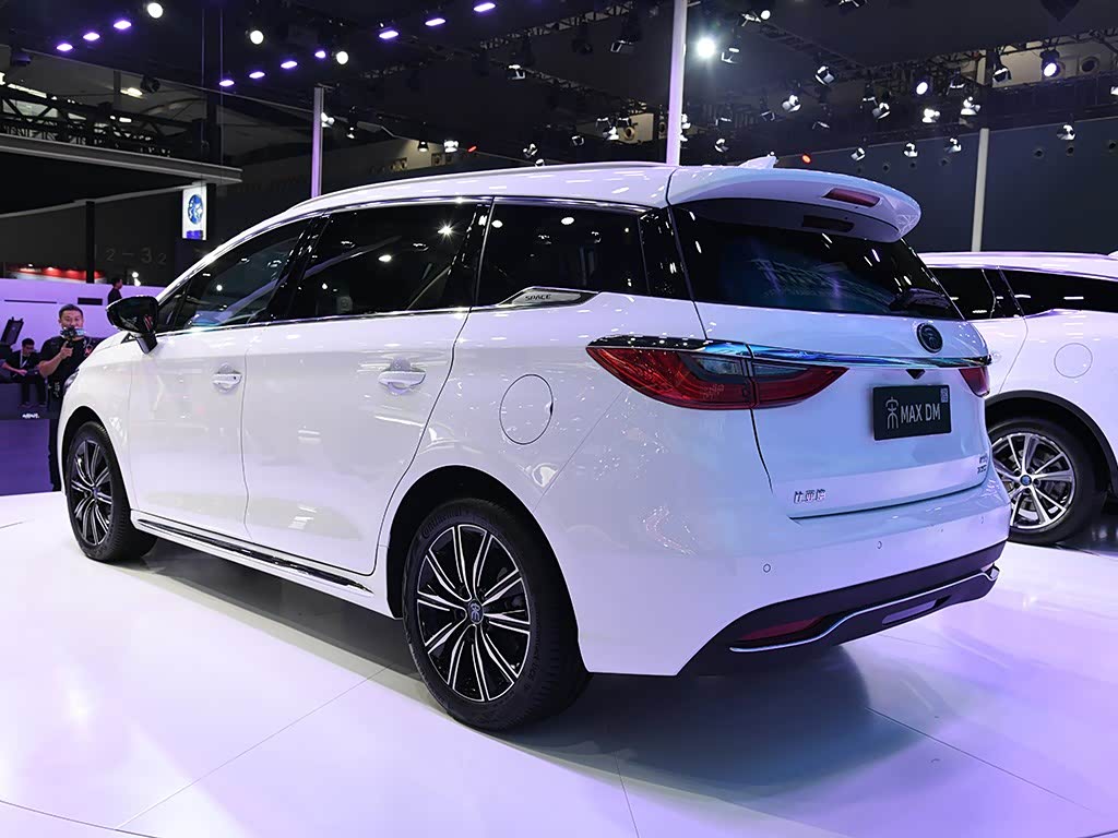 BYD Song MAX New Energy 2022 — фото 7